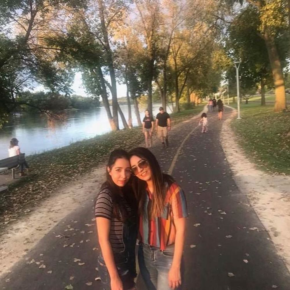 Meet your Posher, Hey